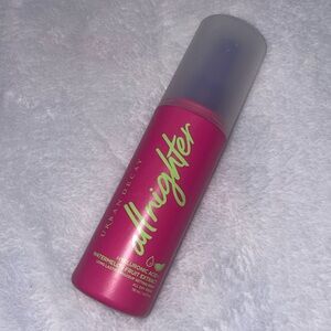Urban Decay All Nighter Dewy Setting Spray